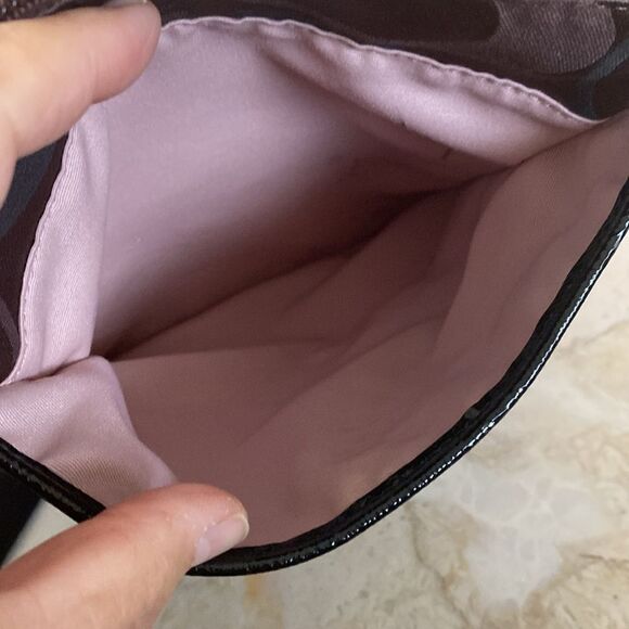 Coach Black/Aubergine Brown Signature Canvas Swingpack Adjustable Crossbody Bag - Picture 12 of 17